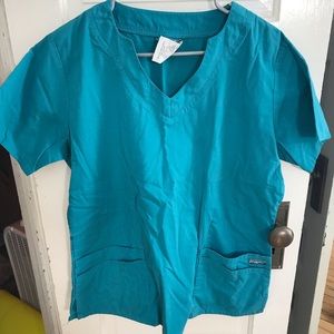 Scrub top